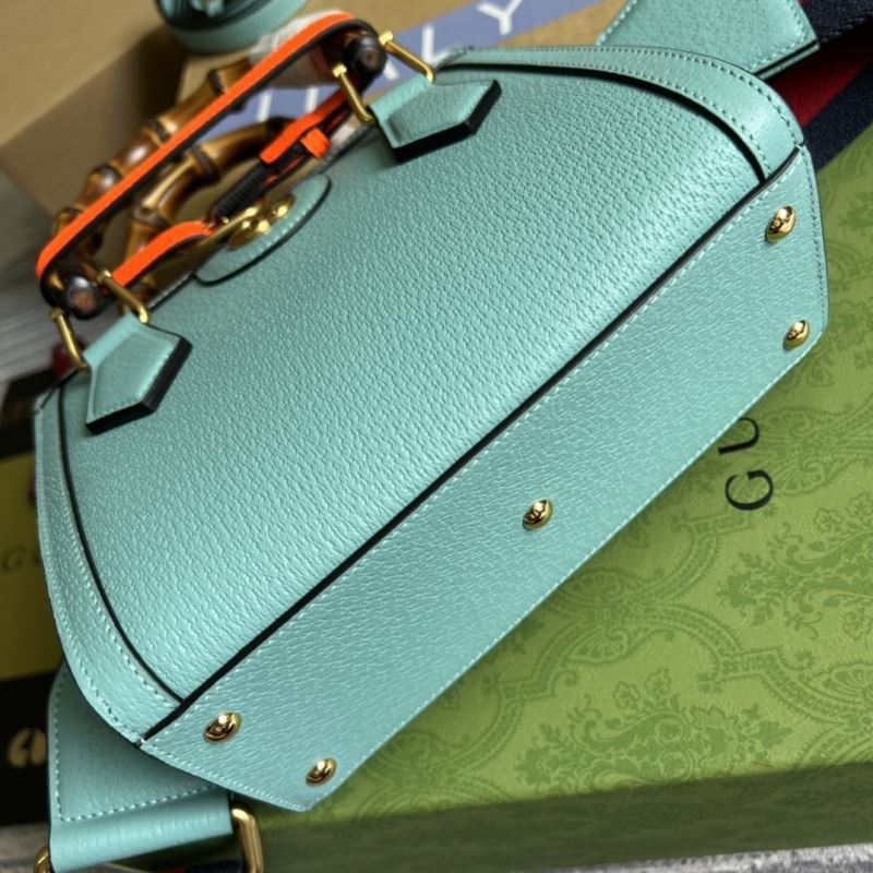 Gvc*1 tote bags
